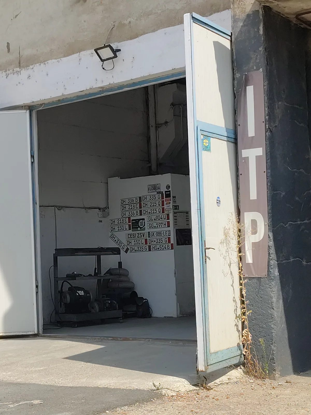 SC BIF&C AUTO TRADE ITP SRL — exterior